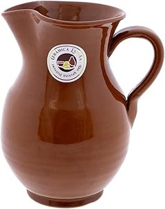 Recetas de Cócteles para Disfrutar en Jarras de Vino Rústicas