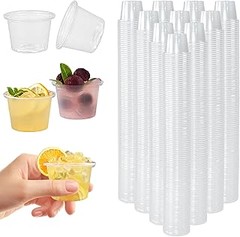 La seguridad de usar vasos de plástico para bebidas alcohólicas