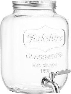 Descubre las ventajas de las jarras con grifo para cócteles